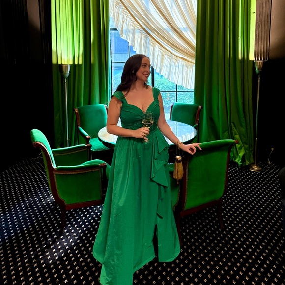 Meet your Posher, Lucy - Picture 1 of 1